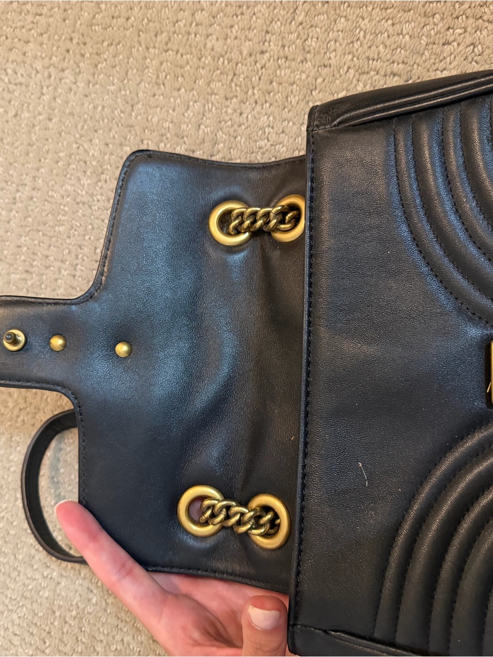 FAUX Gucci Marmont Matelassé Leather Shoulder Bag in Black - Picture 3 of 5